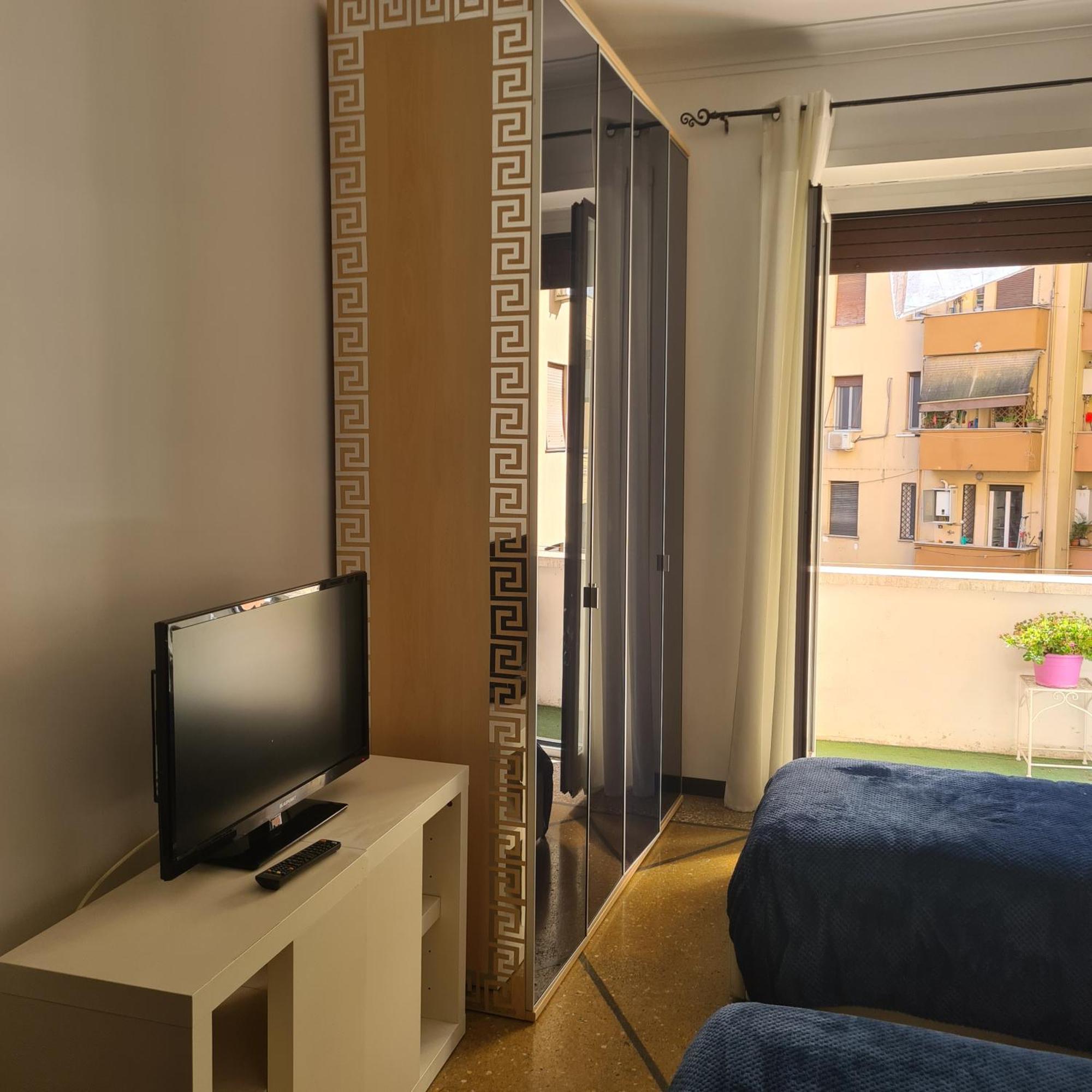 Red Moon House - Tra Policlinico E Piazza Bologna Rome